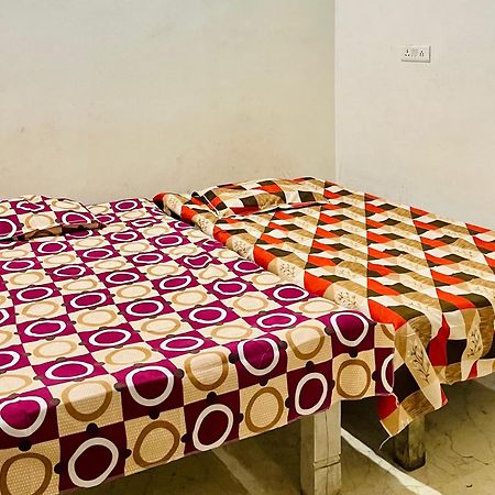 Om Sai Guest House バラナシ エクステリア 写真